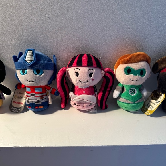 A mixed bag of Hallmark itty bitty misfits, prime for the picking 🩷💙 - Picture 3 of 6